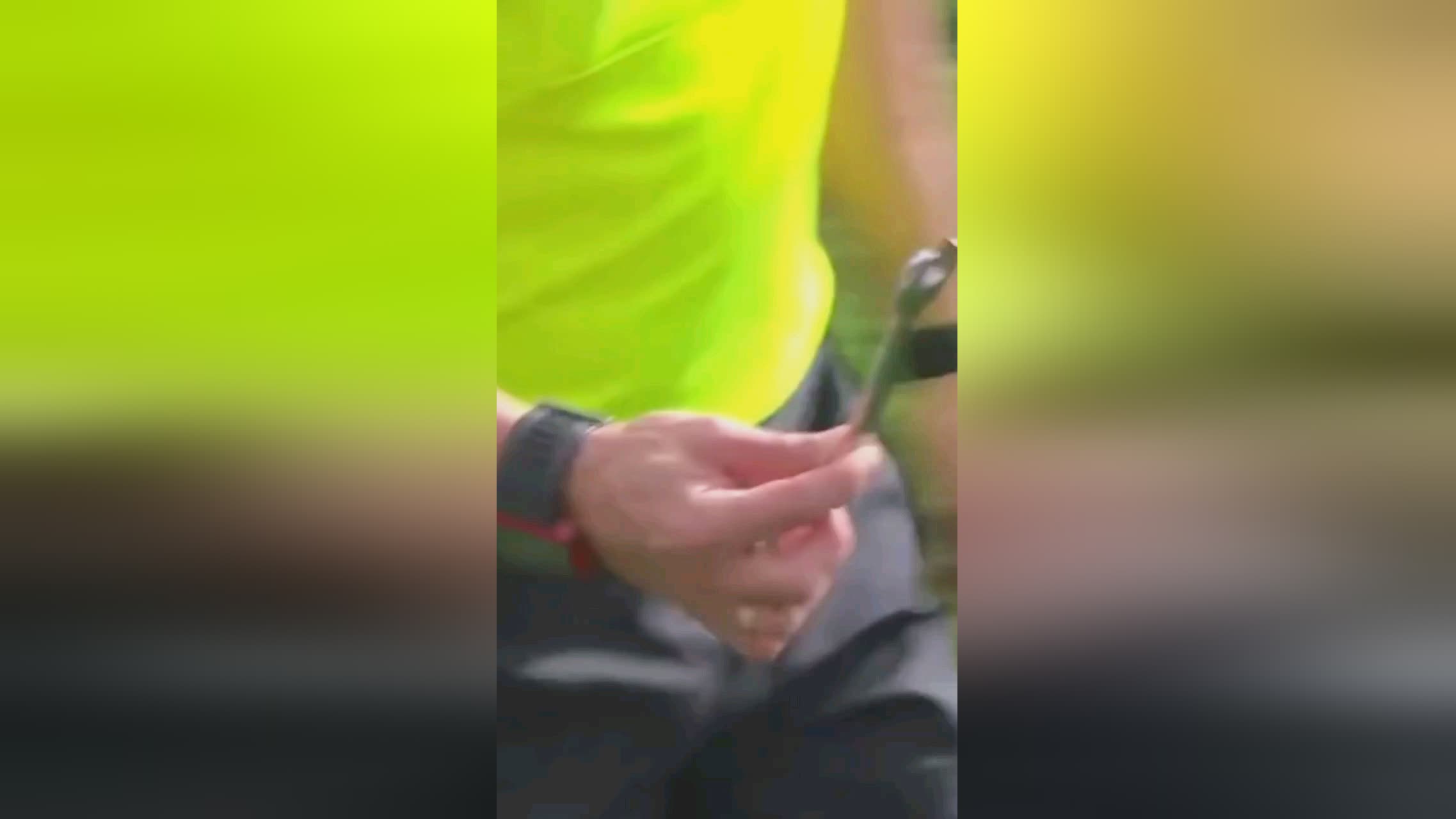 CNC lathe processing scissors arm